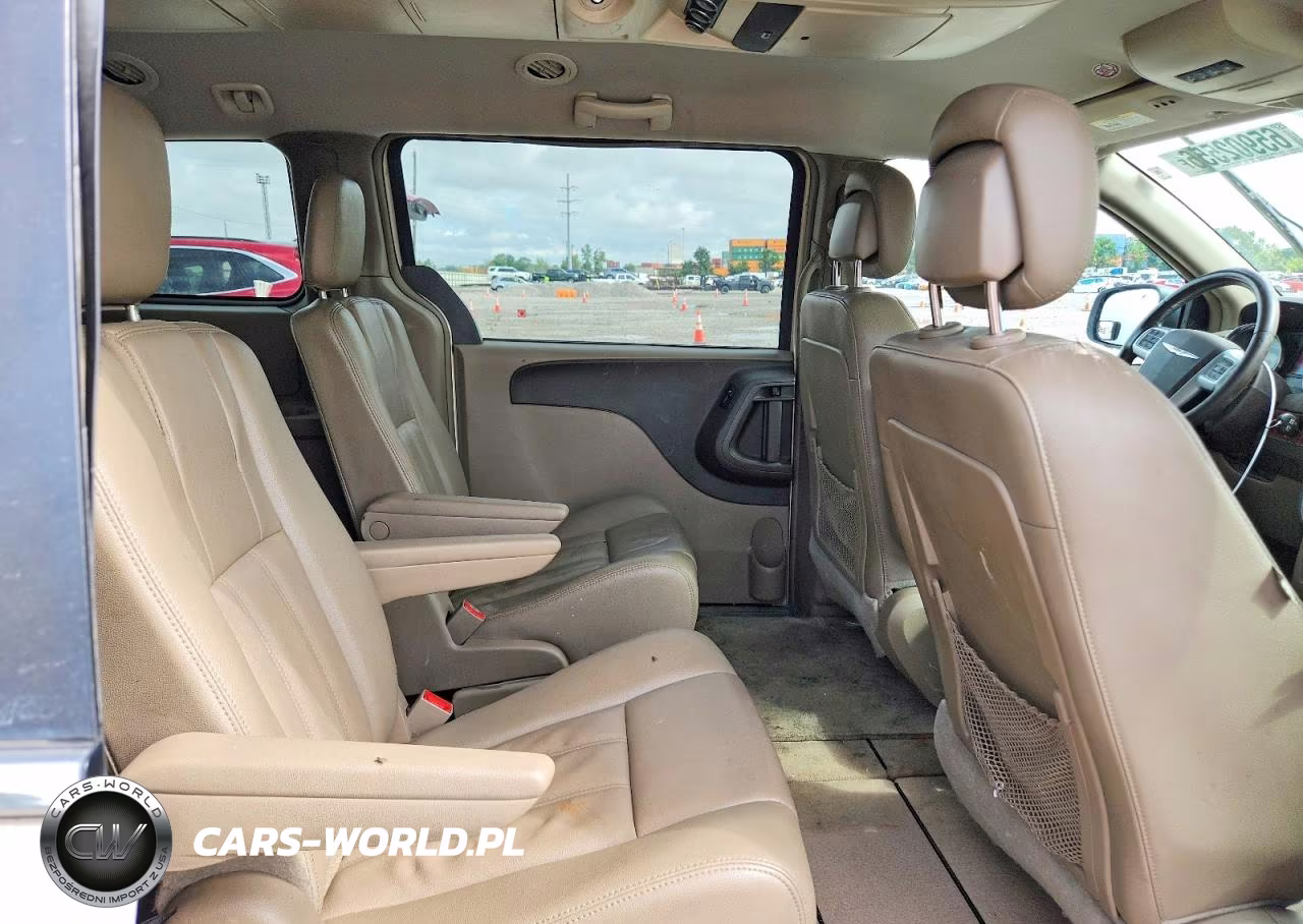 2013 Chrysler Town & Country Touring VIN:2C4RC1BG7DR625280 - 11