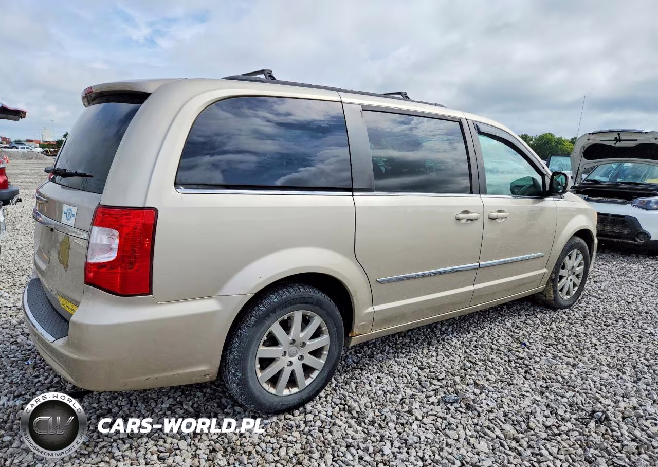 2013 Chrysler Town & Country Touring VIN:2C4RC1BG7DR625280 - 3