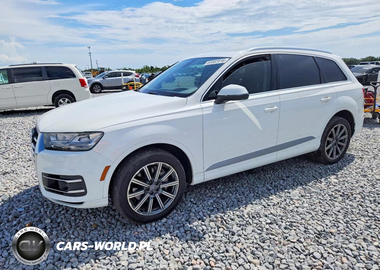 2017 Audi Q7 Prestige VIN:WA1VAAF76HD056178 - 1