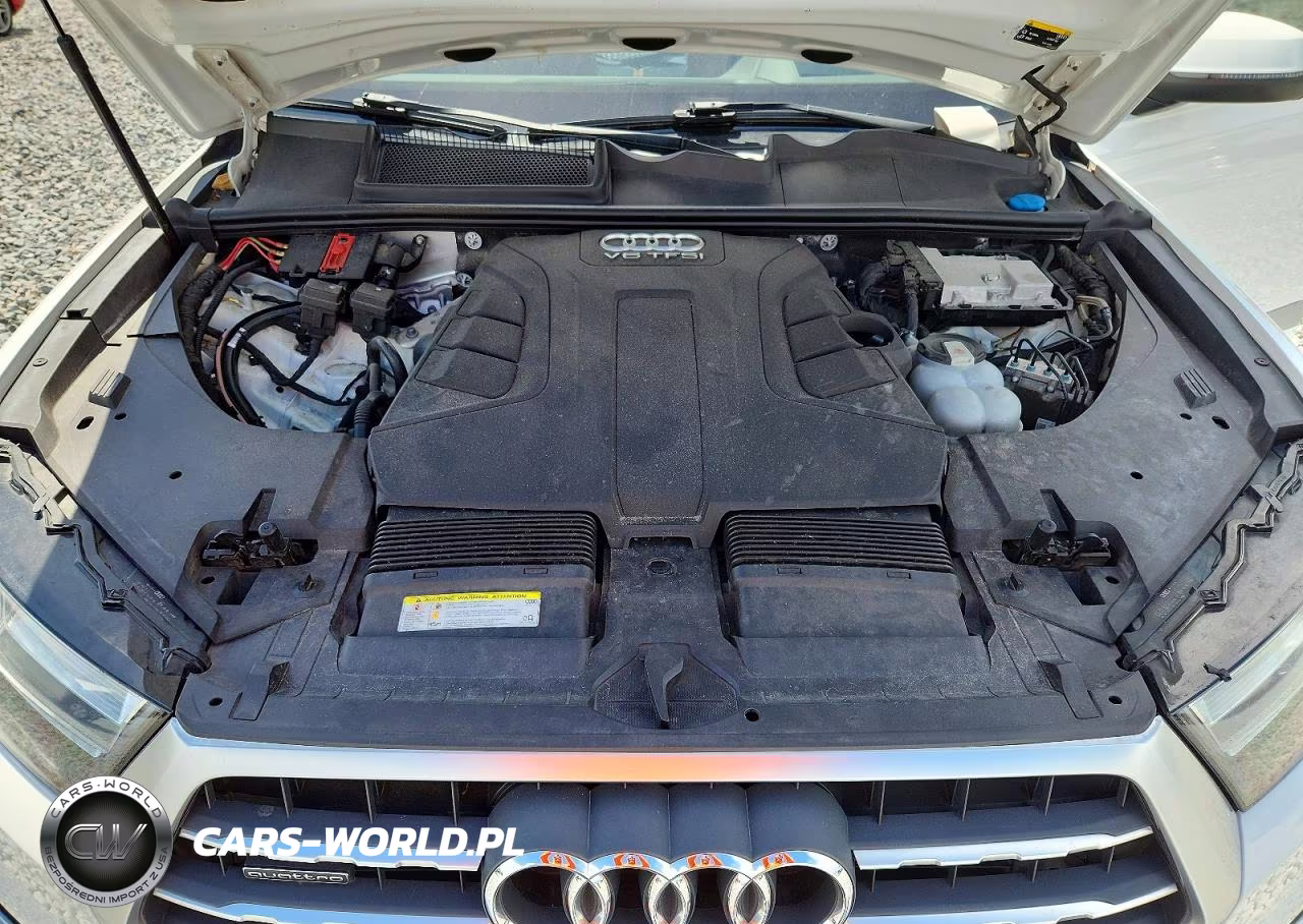 2017 Audi Q7 Prestige VIN:WA1VAAF76HD056178 - 11