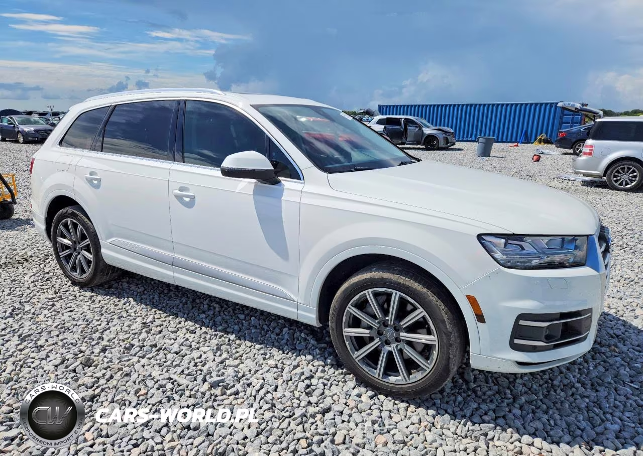 2017 Audi Q7 Prestige VIN:WA1VAAF76HD056178 - 4