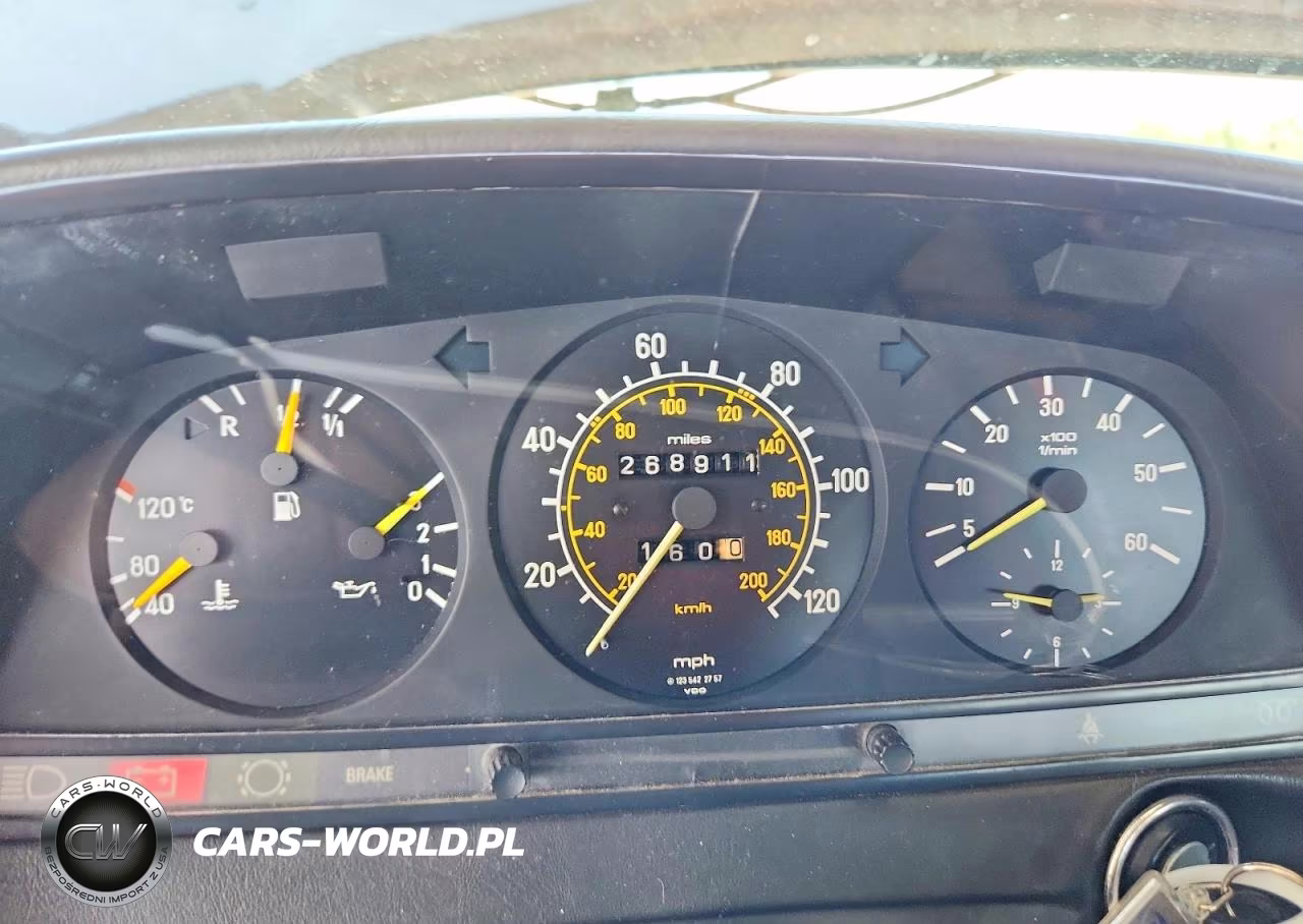 1985 Mercedes-Benz 300 Dt VIN:WDBAB33CXFA272238 - 9