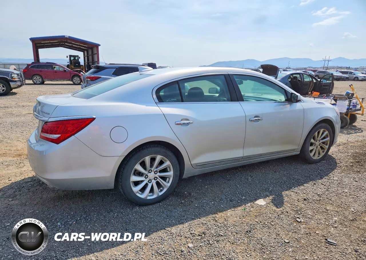 2016 Buick Lacrosse VIN:1G4GA5G34GF107256 - 3