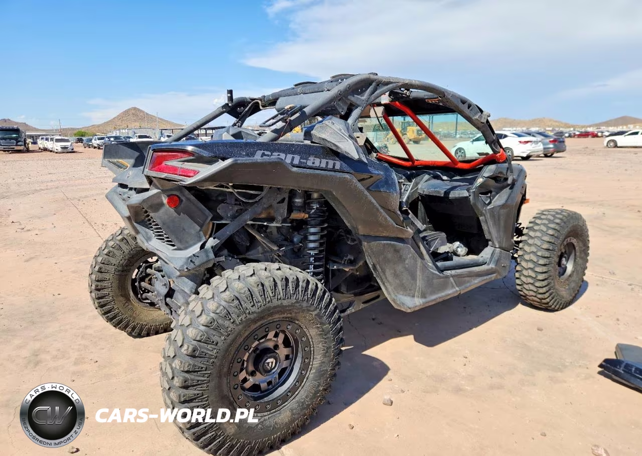 2017 Can-Am Maverick X3 X Ds Turbo R VIN:3JBVDAW27HK000030 - 4