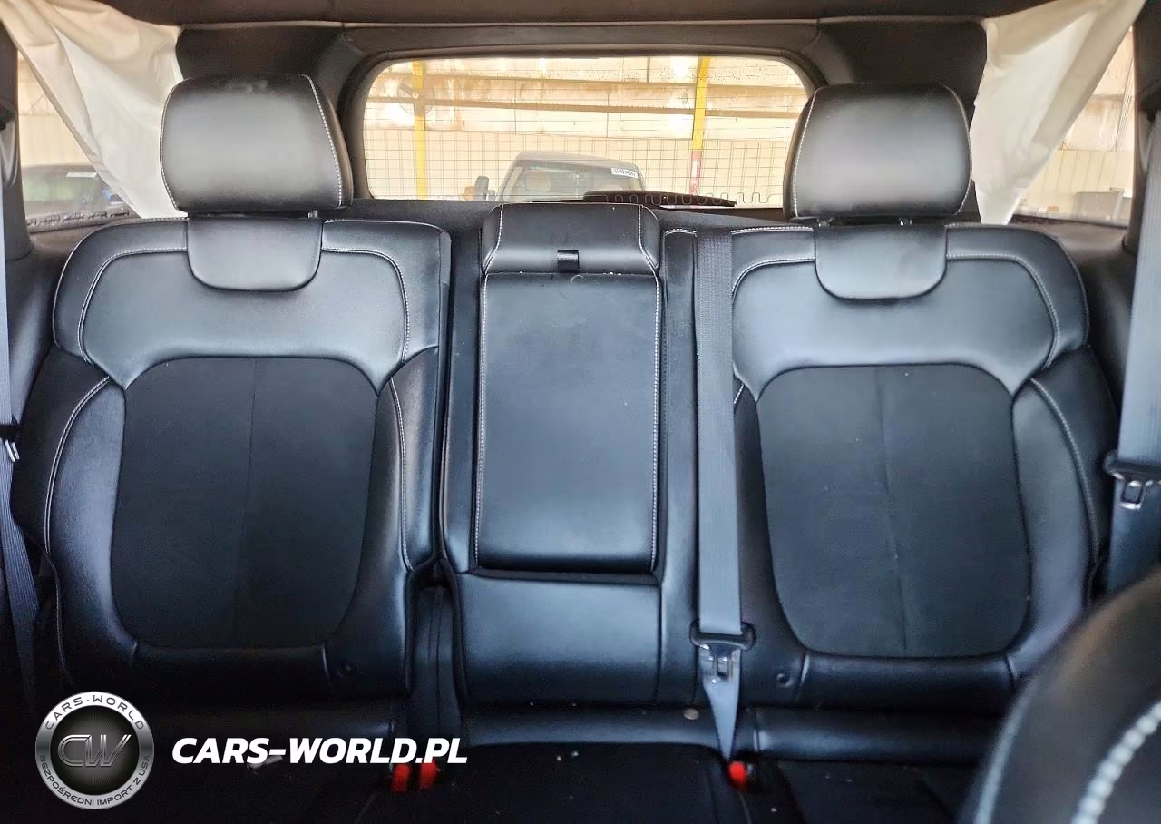 2024 Jeep Grand Cherokee Laredo VIN:1C4RJGAG0R8606311 - 10