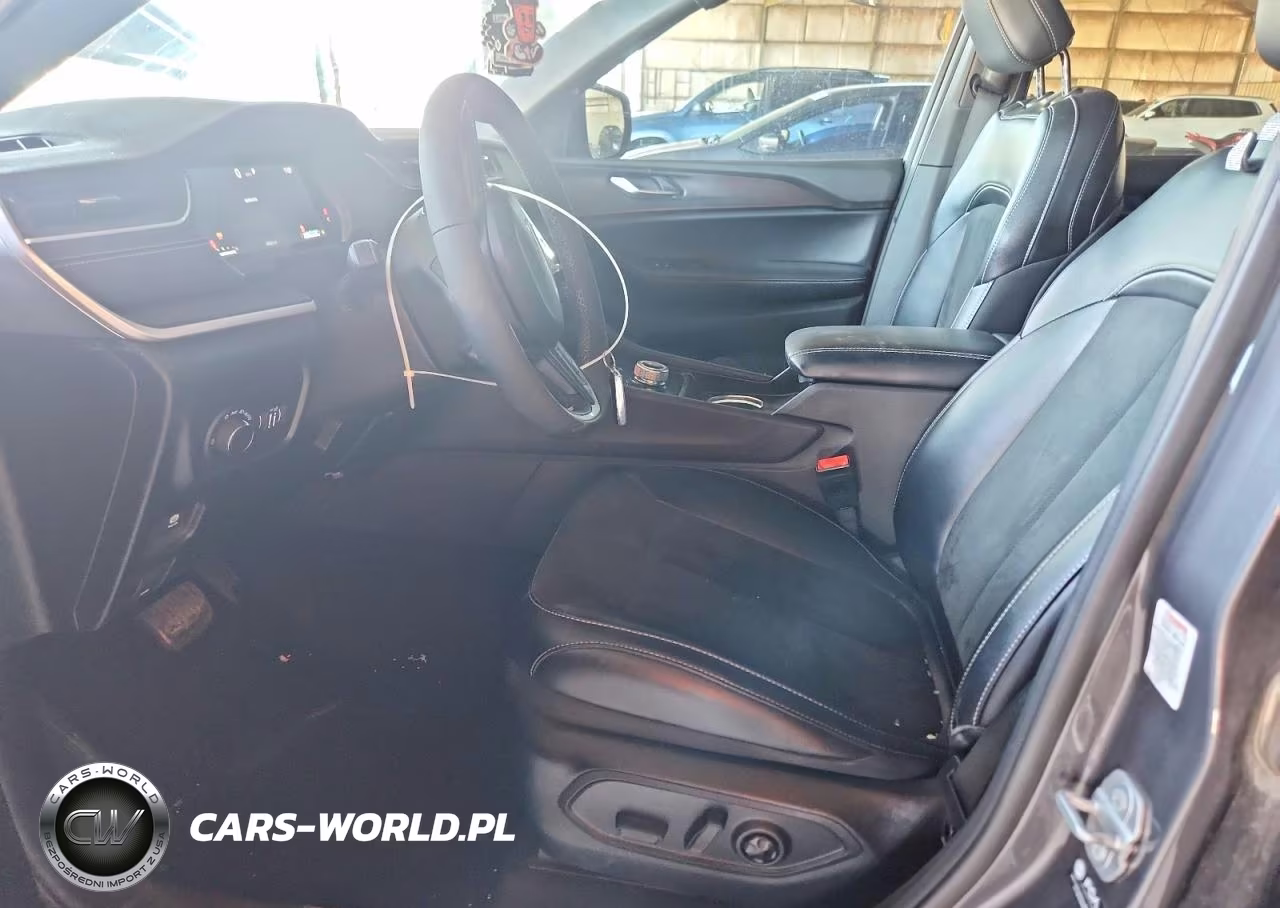 2024 Jeep Grand Cherokee Laredo VIN:1C4RJGAG0R8606311 - 7