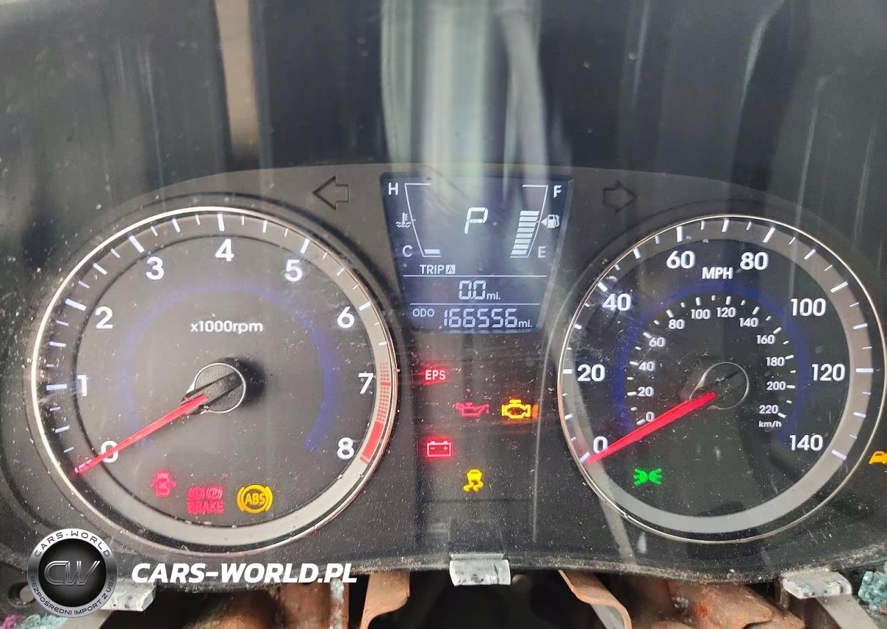 2012 Hyundai Accent VIN:KMHCU4AE6CU180774 - 9
