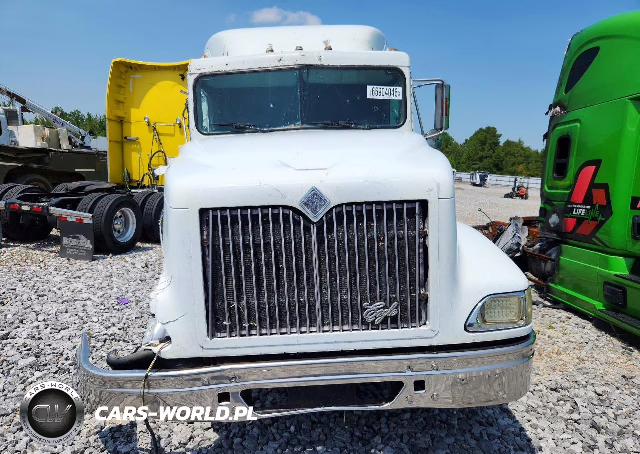1999 International 9400 Semi Truck VIN:2HSFHAMR9XC079583 - 5