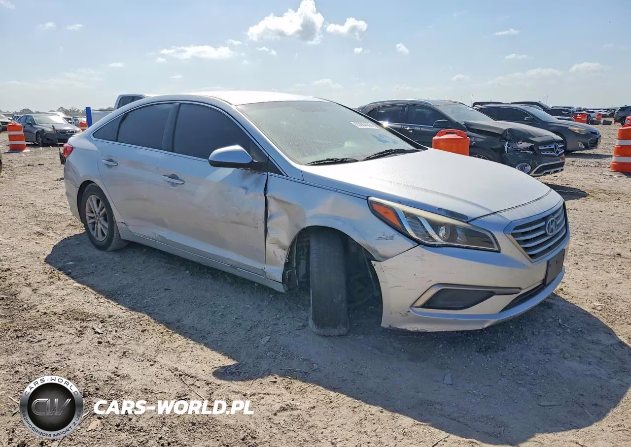 2017 Hyundai Sonata Se VIN:5NPE24AF3HH491642 - 4