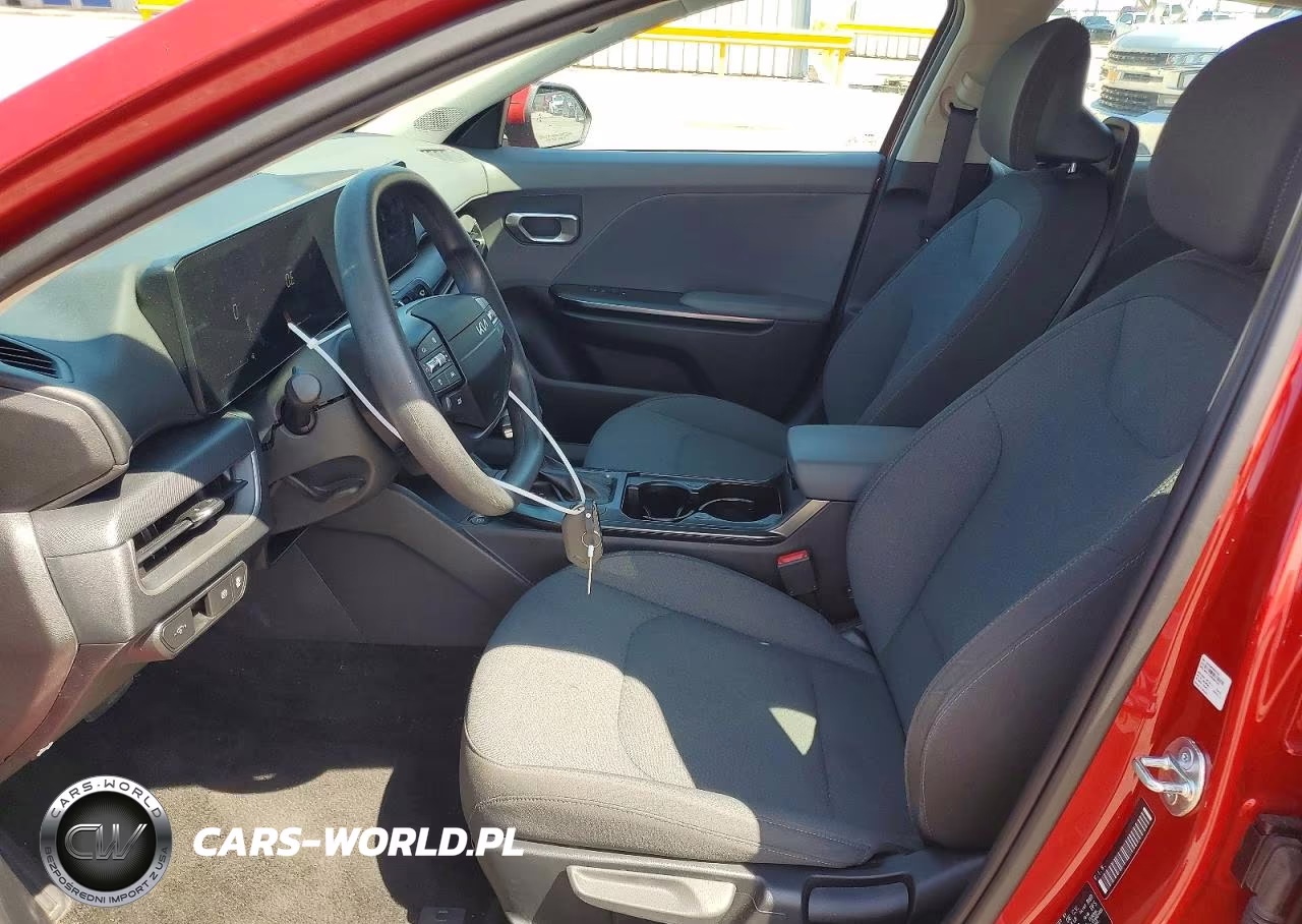 2025 Kia K4 Lxs VIN:3KPFT4DEXSE104780 - 7