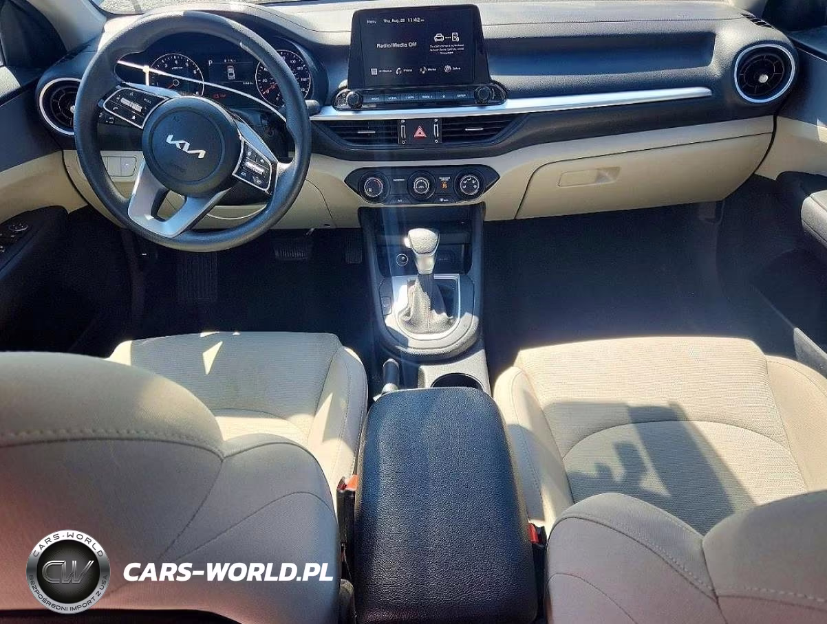 2022 Kia Forte Lxs VIN:3KPF24AD2NE433640 - 8