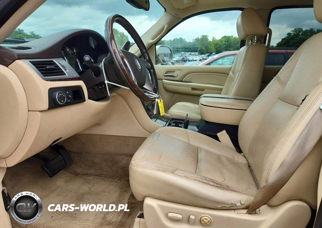 2008 Cadillac Escalade Luxury VIN:1GYFK63868R160734 - 7
