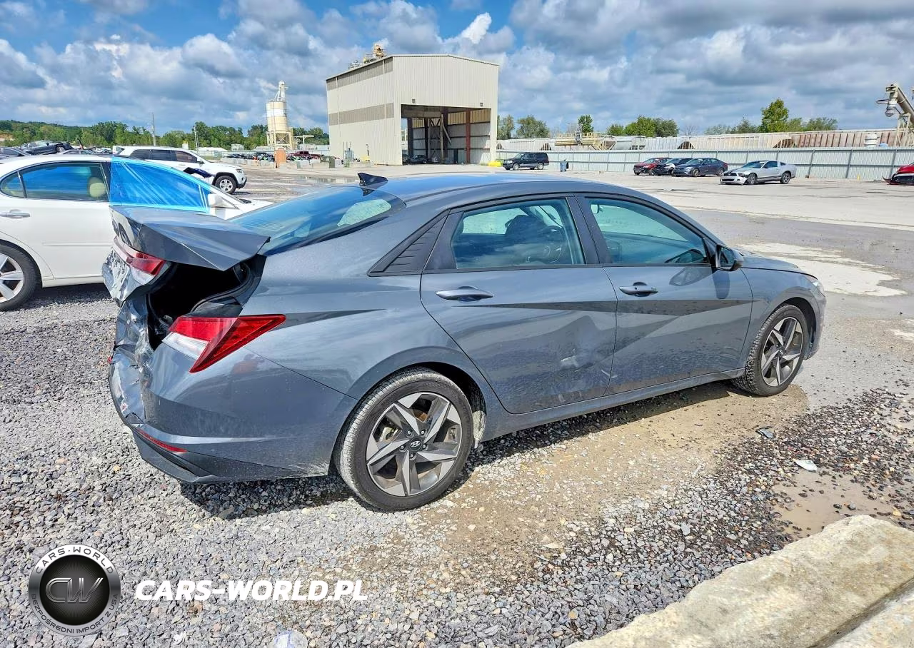 2023 Hyundai Elantra Sel VIN:KMHLS4AG6PU574031 - 3