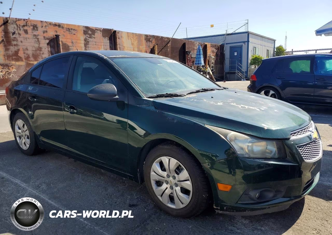 2014 Chevrolet Cruze Ls VIN:1G1PA5SGXE7151907 - 4