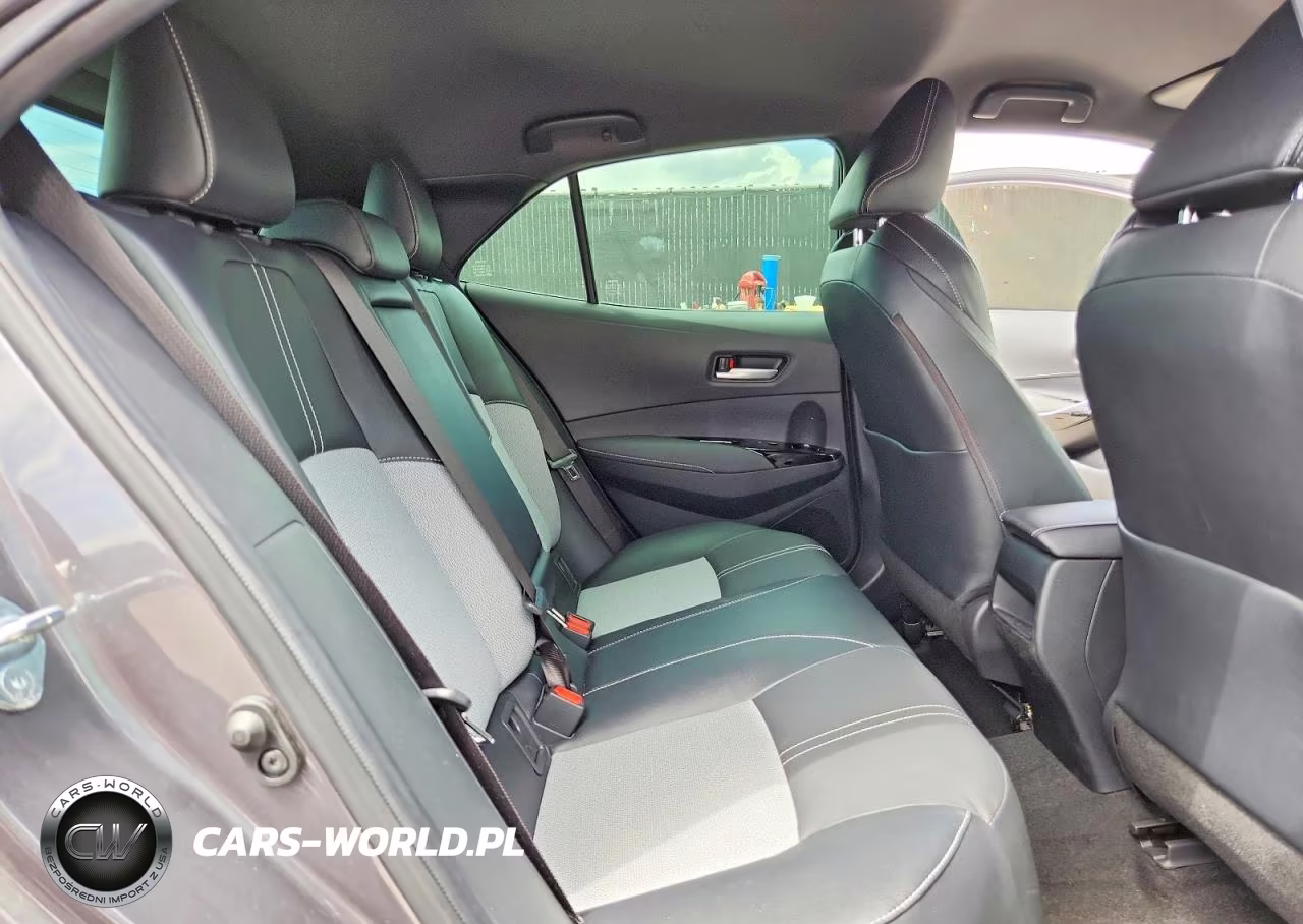 2022 Toyota Corolla Xse VIN:JTNC4MBE2N3161680 - 10