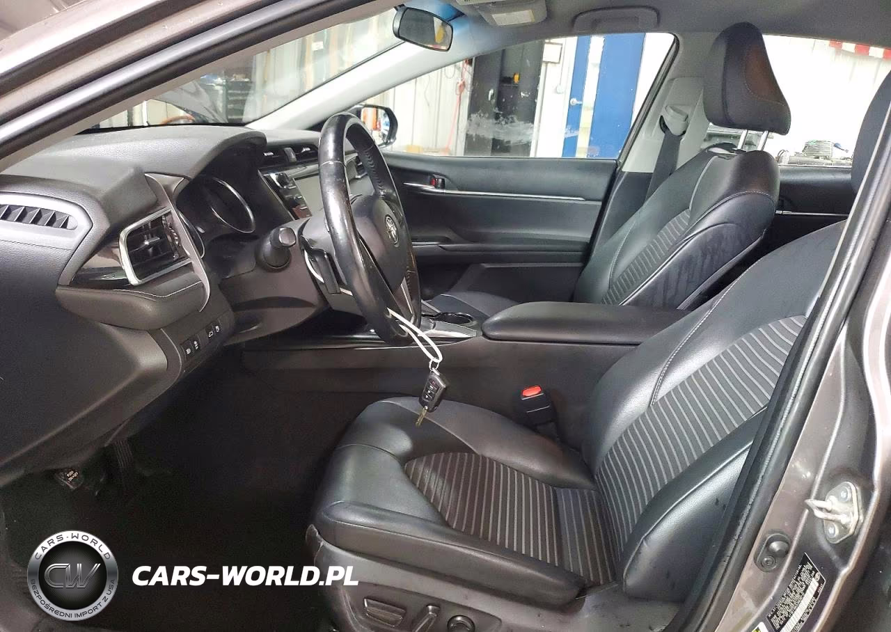 2018 Toyota Camry Se VIN:4T1B11HKXJU626713 - 7