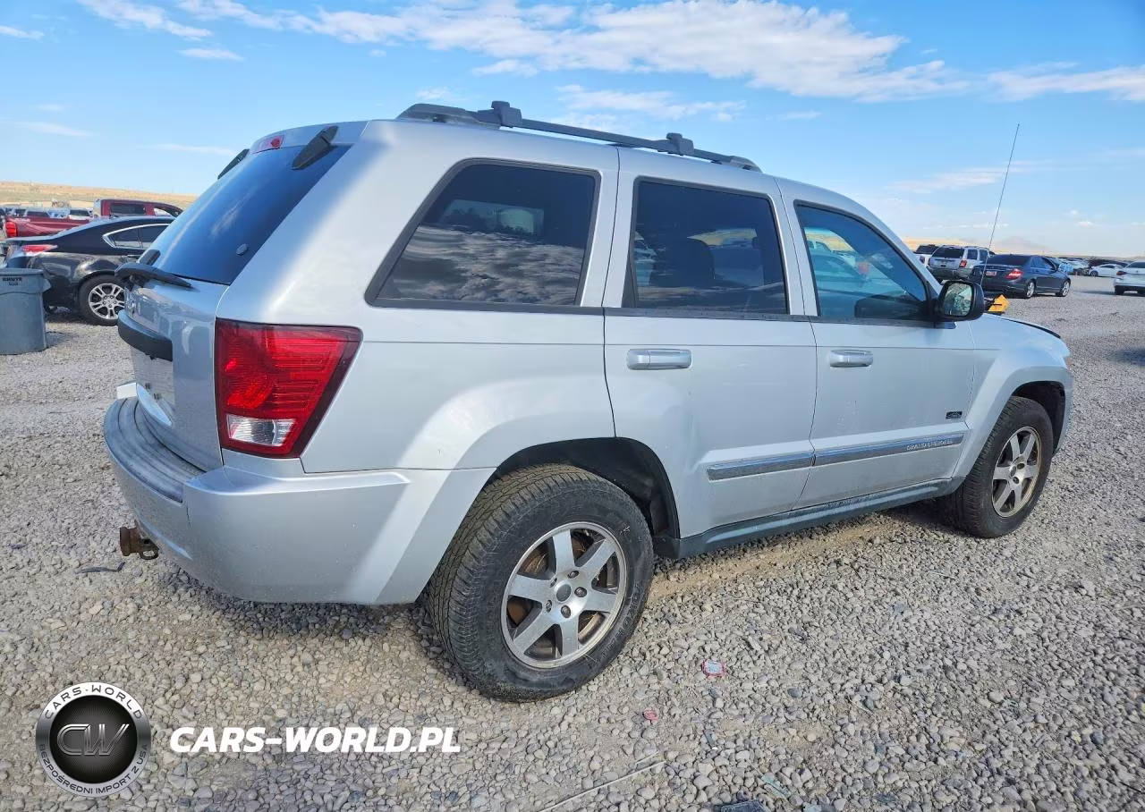 2009 Jeep Grand Cherokee Laredo VIN:1J8GR48K89C549550 - 3