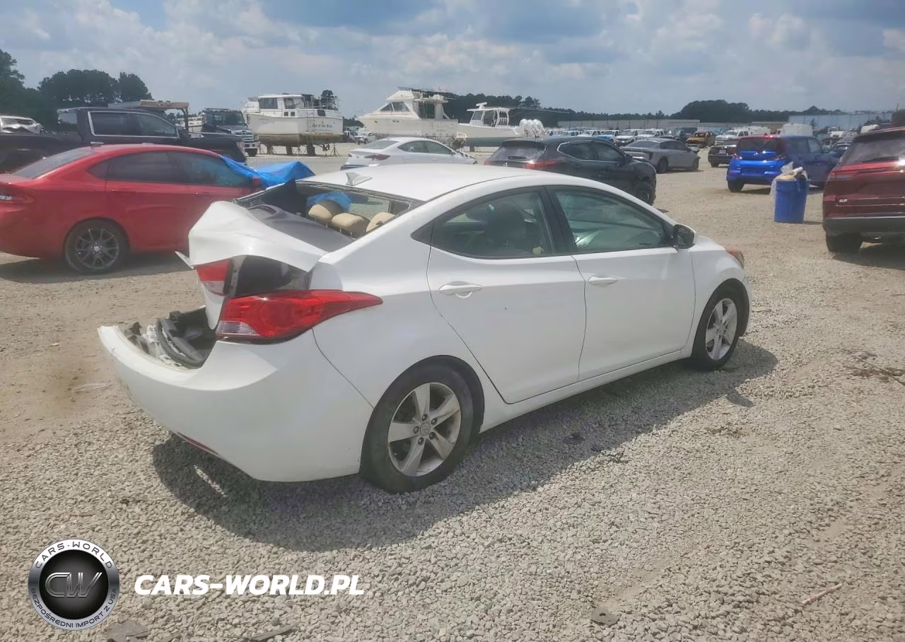 2013 Hyundai Elantra Gls VIN:5NPDH4AE5DH193654 - 3