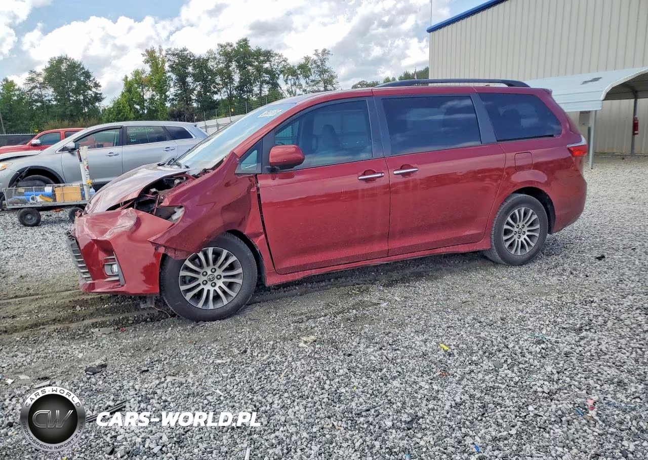 2020 Toyota Sienna Xle 8-Passenger