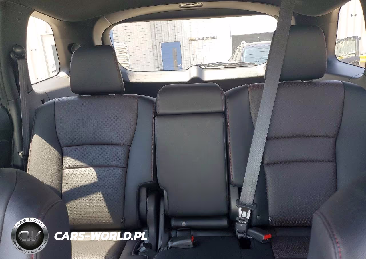 2024 Honda Passport Black Edition VIN:5FNYF8H88RB005701 - 10