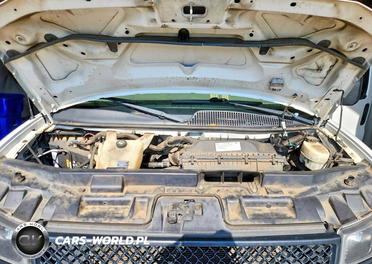 2018 Chevrolet Express 2500 Cargo Delivery Van VIN:1GCWGAFP6J1216625 - 12