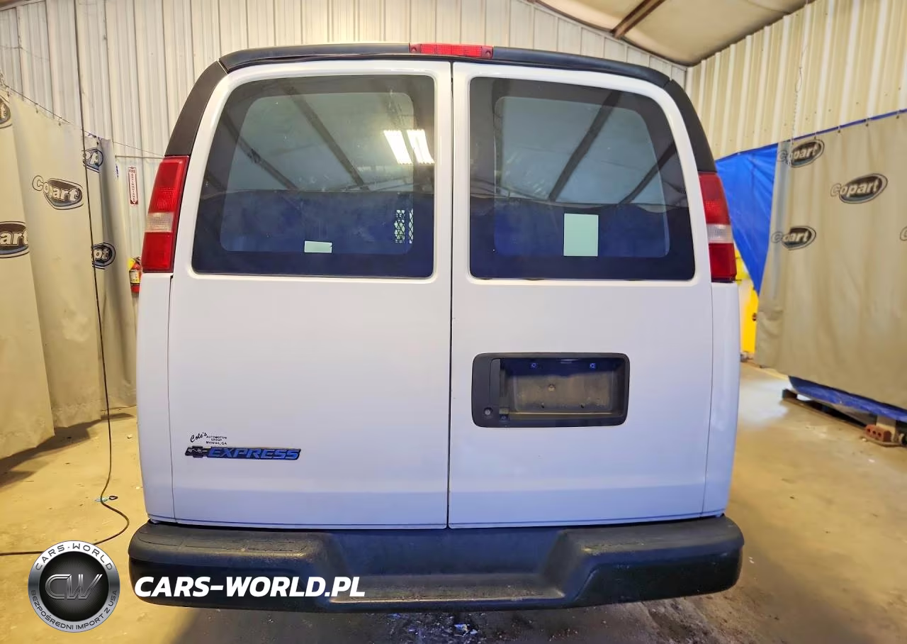 2018 Chevrolet Express 2500 Cargo Delivery Van VIN:1GCWGAFP6J1216625 - 6