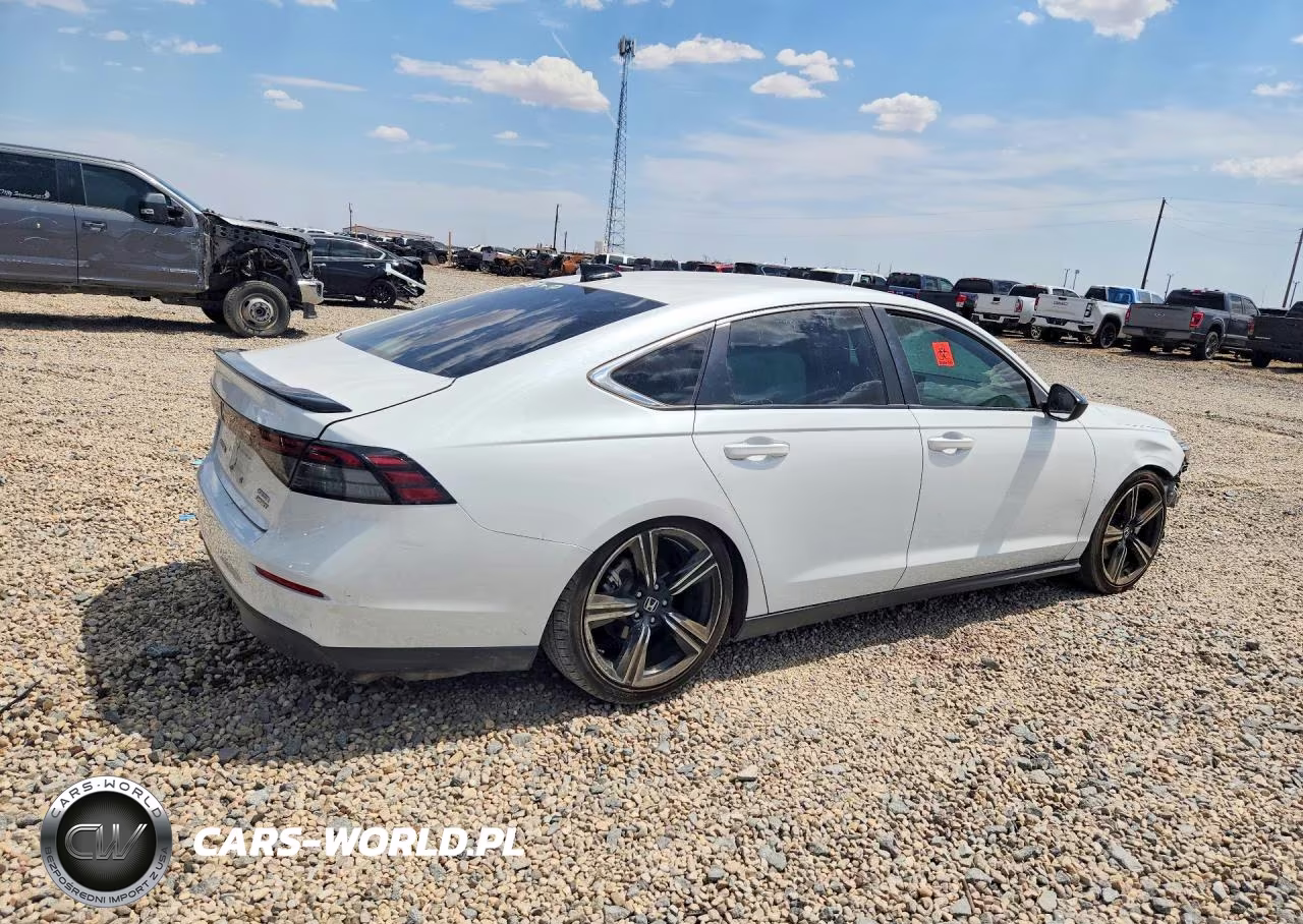 2023 Honda Accord Hybrid Sport VIN:1HGCY2F58PA038182 - 3