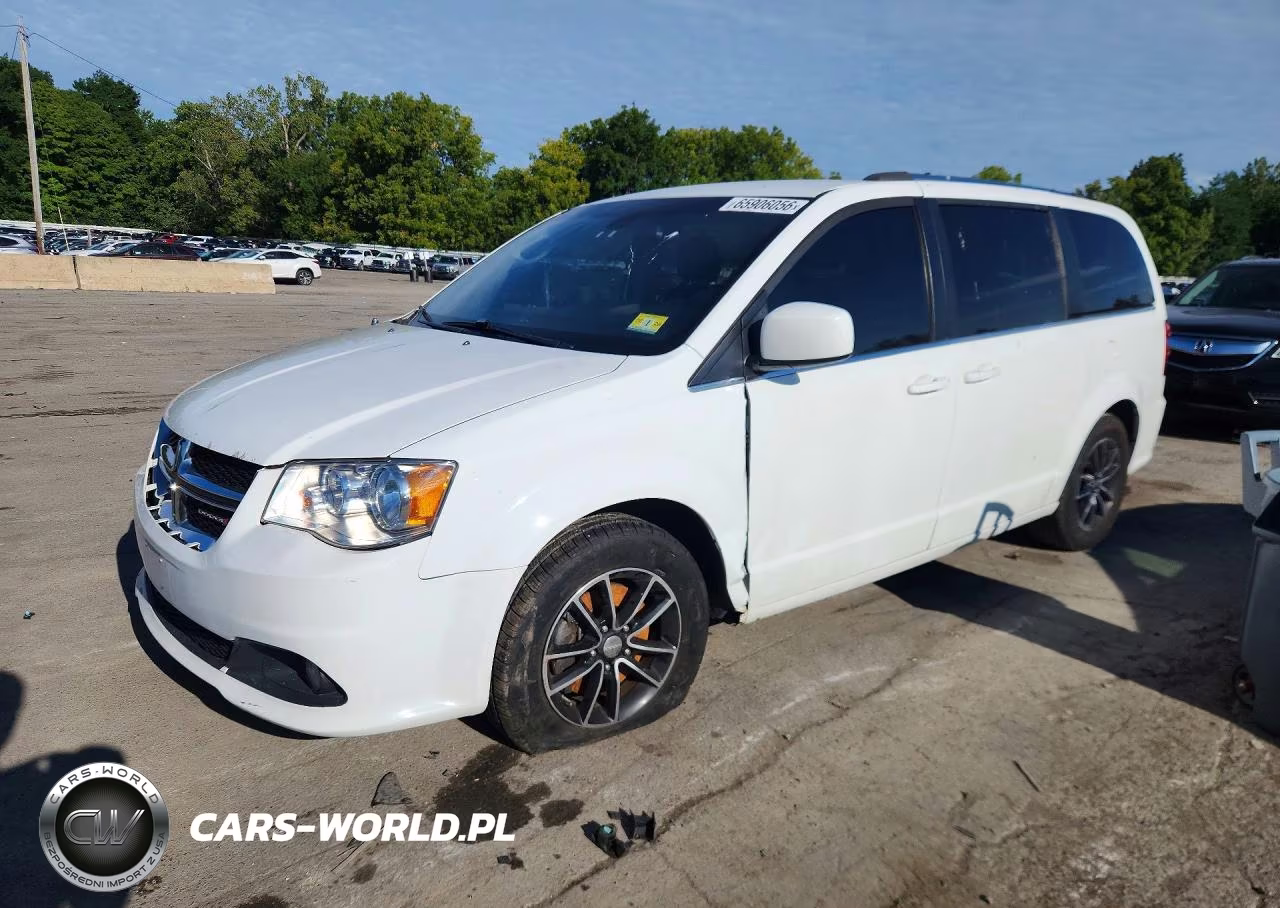 2018 Dodge Grand Caravan Sxt VIN:2C4RDGCG2JR224150 - 1