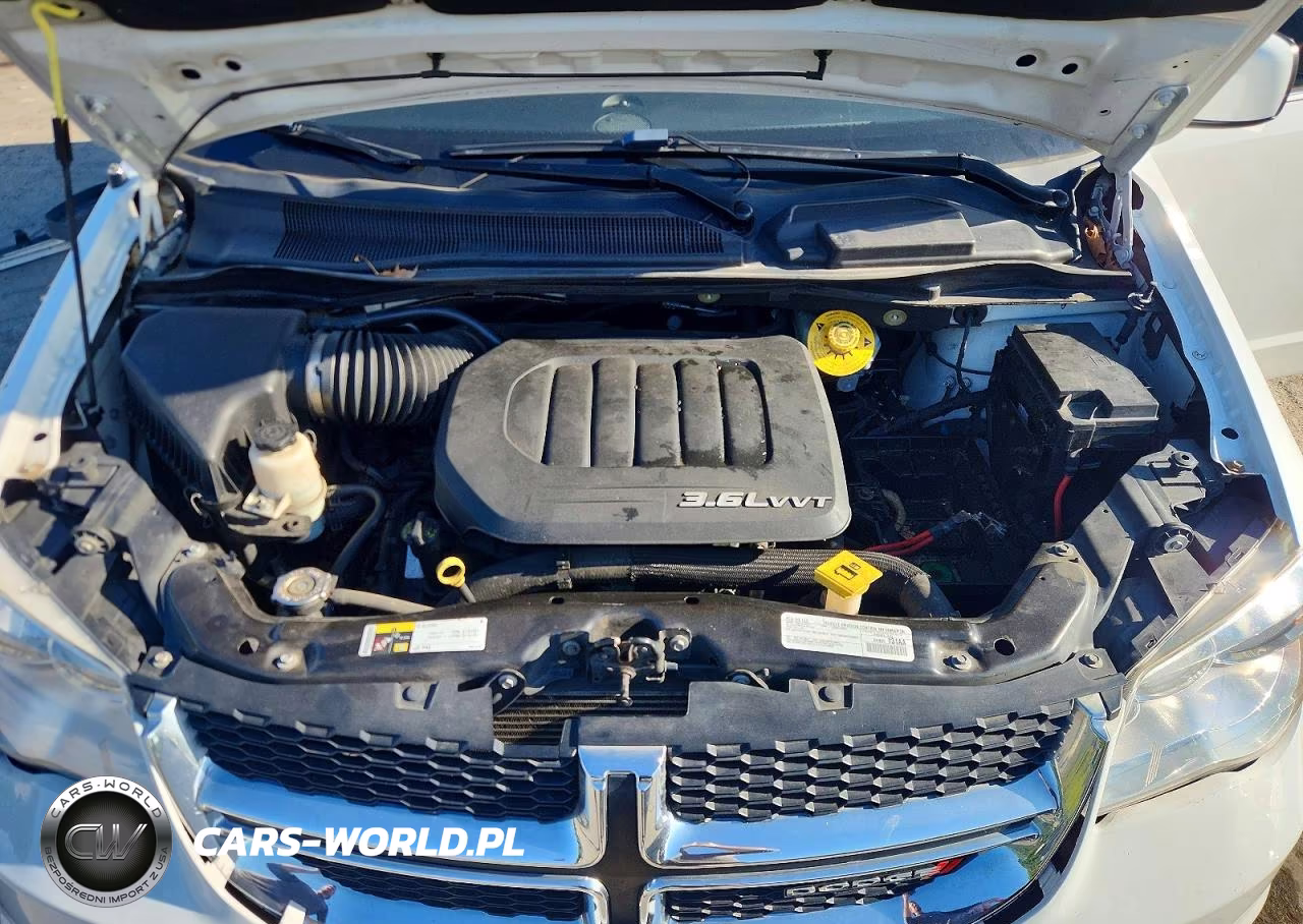 2018 Dodge Grand Caravan Sxt VIN:2C4RDGCG2JR224150 - 12