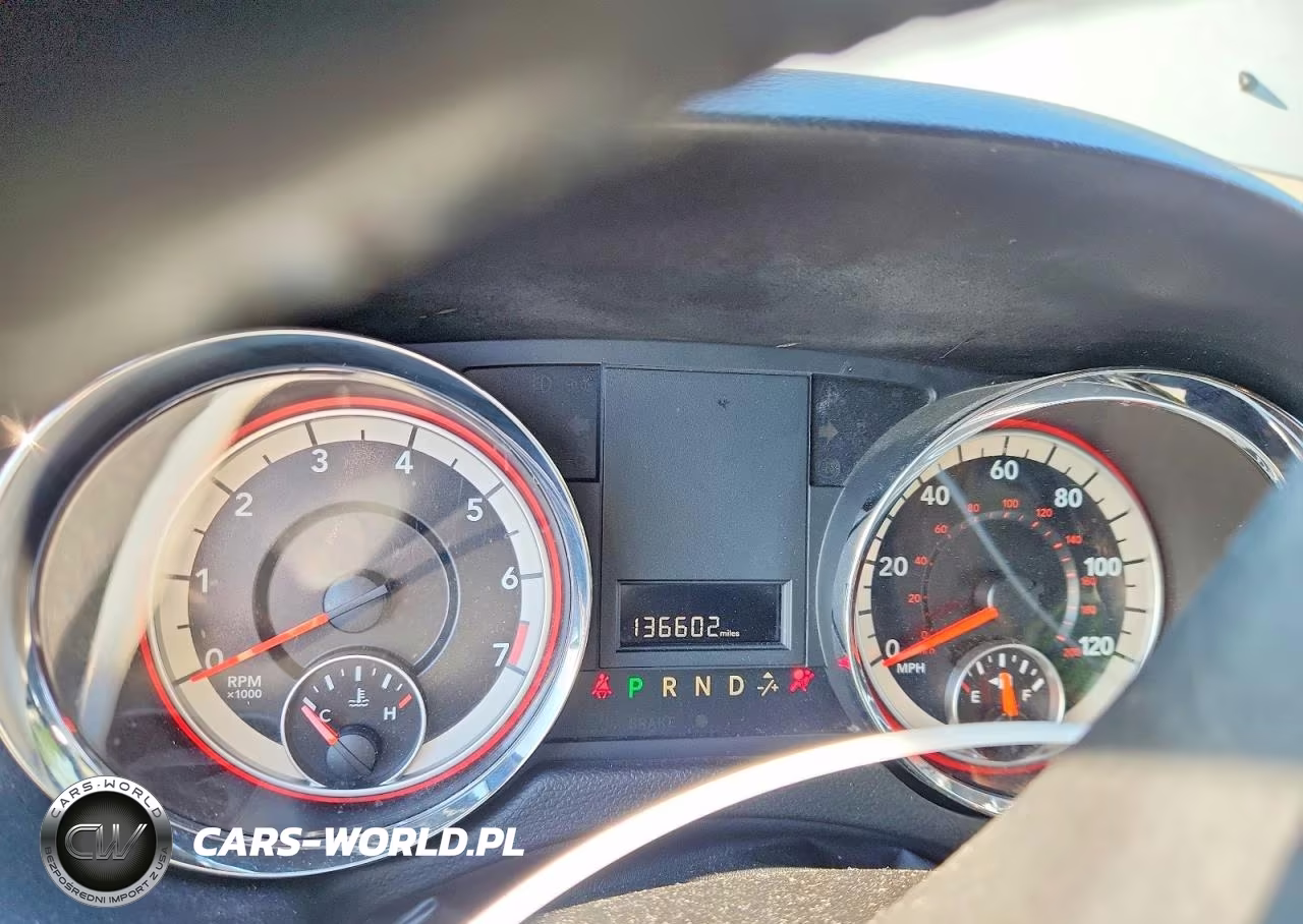 2018 Dodge Grand Caravan Sxt VIN:2C4RDGCG2JR224150 - 9