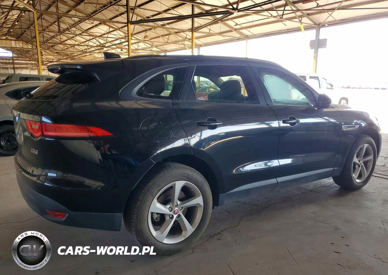 2018 Jaguar F-Pace Premium VIN:SADCJ2FN2JA261199 - 3