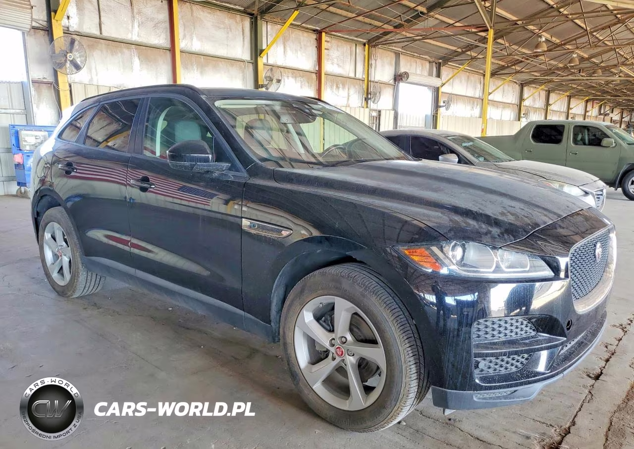 2018 Jaguar F-Pace Premium VIN:SADCJ2FN2JA261199 - 4