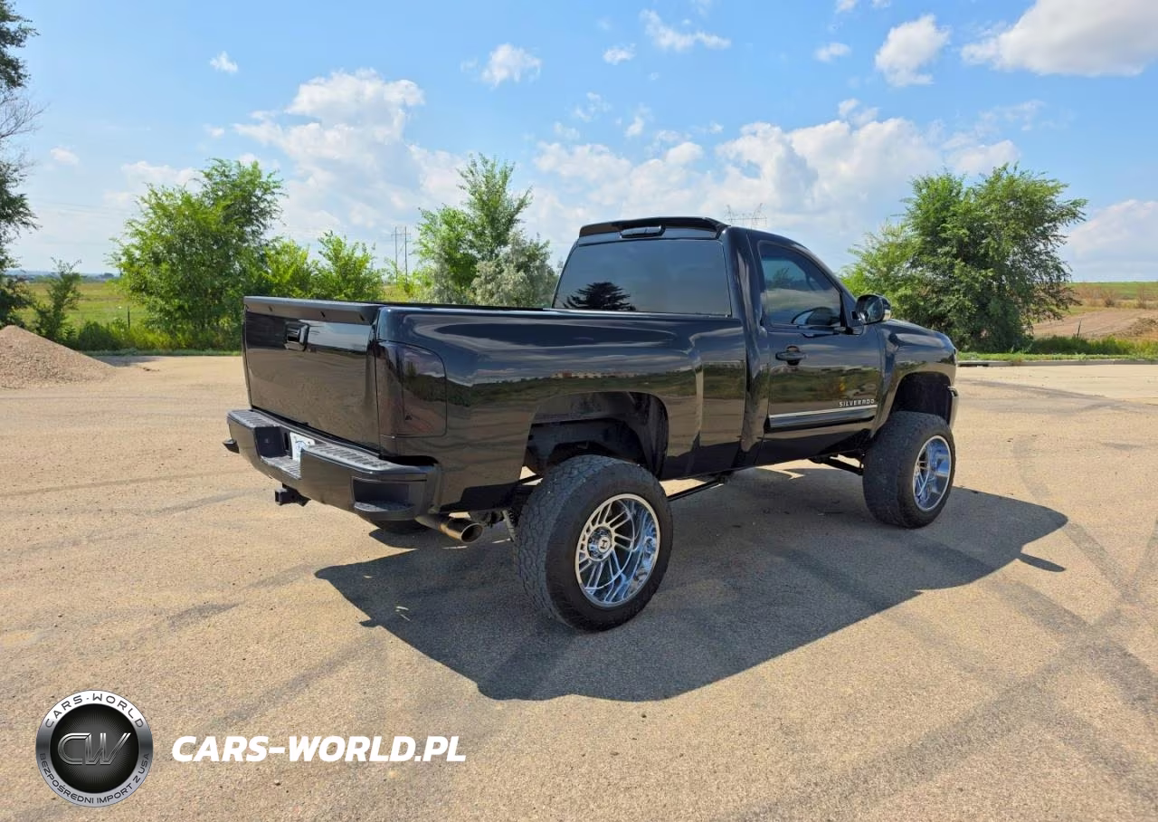 CHEVROLET SILVERADO VIN:1GCEK14007Z568223 - 4