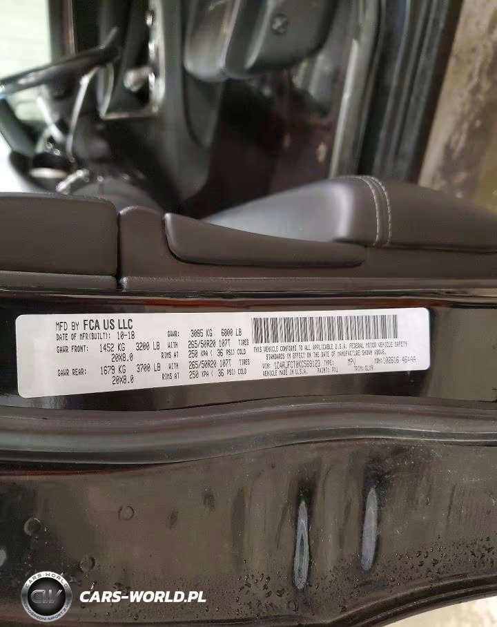 2019 Jeep Grand Cherokee Overland VIN:1C4RJFCT0KC569123 - 13