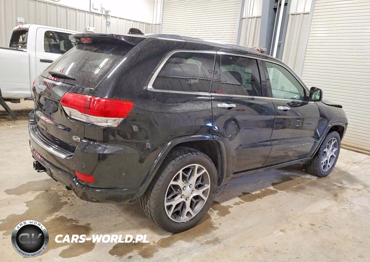2019 Jeep Grand Cherokee Overland VIN:1C4RJFCT0KC569123 - 3