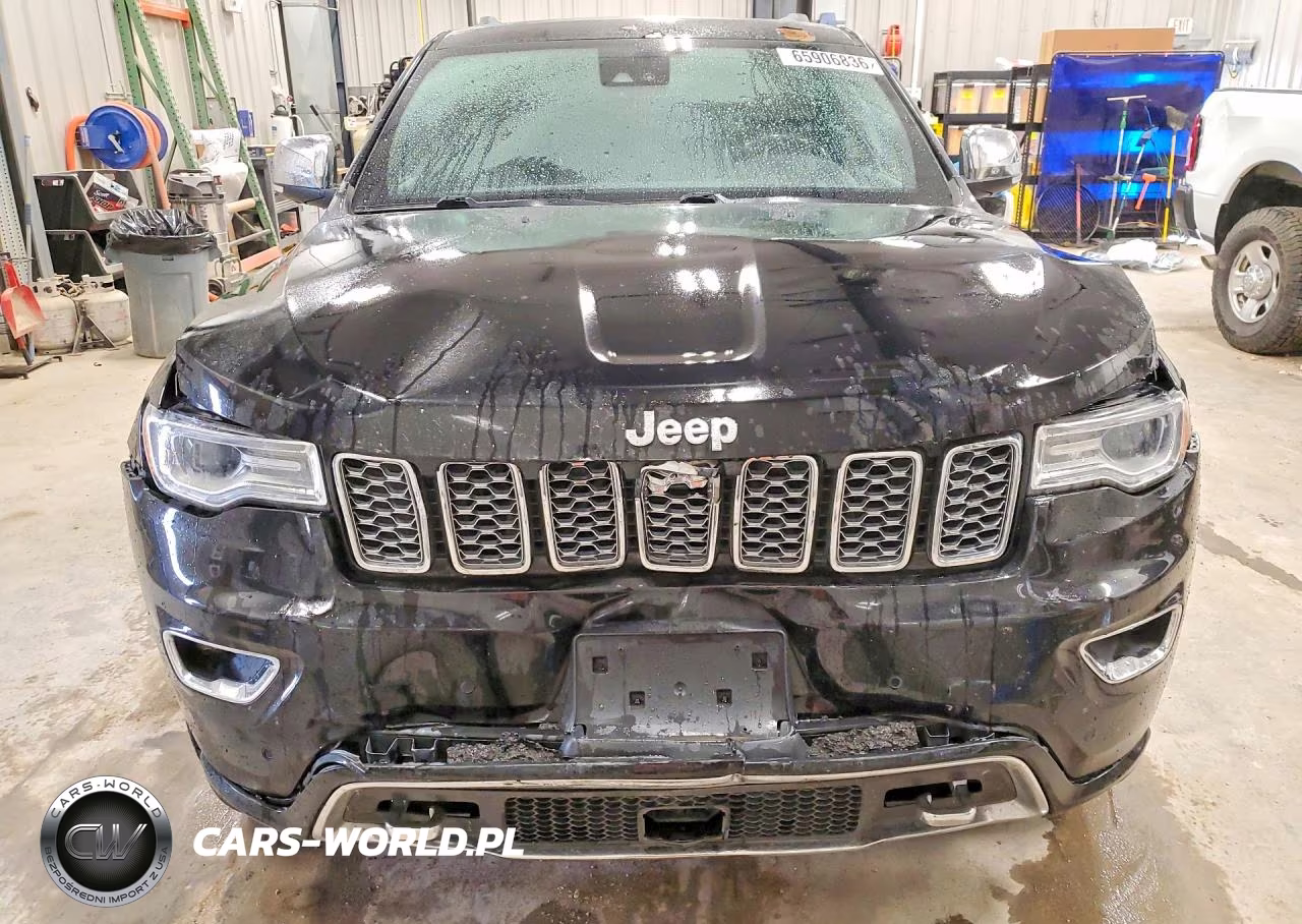 2019 Jeep Grand Cherokee Overland VIN:1C4RJFCT0KC569123 - 5