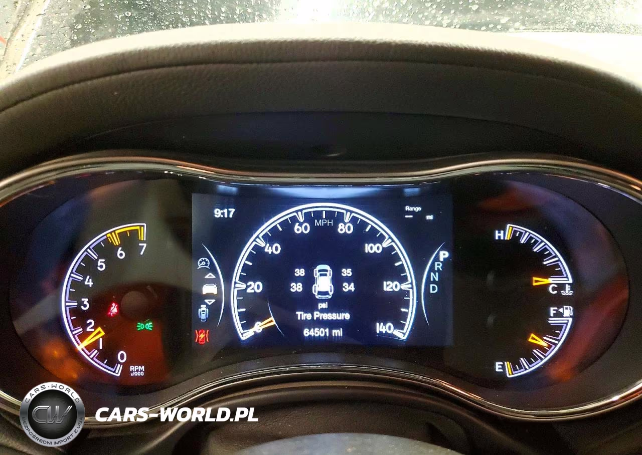 2019 Jeep Grand Cherokee Overland VIN:1C4RJFCT0KC569123 - 9