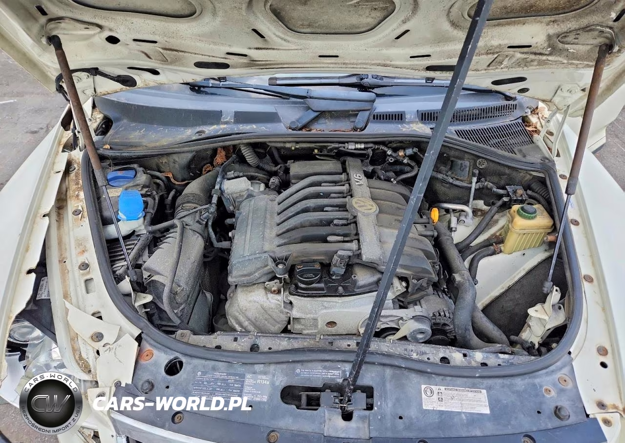 2010 Volkswagen Touareg V6 VIN:WVGBF7A93AD002005 - 12