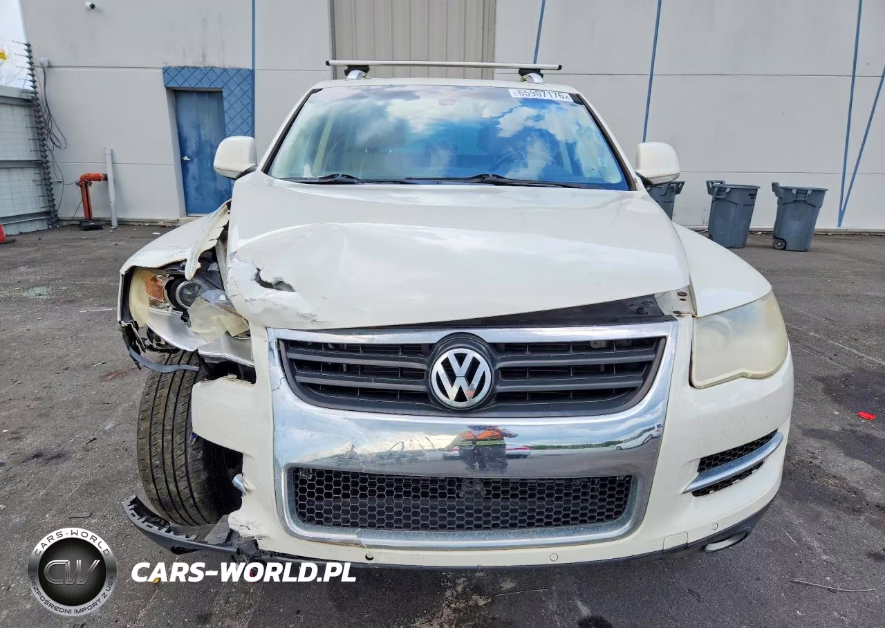 2010 Volkswagen Touareg V6 VIN:WVGBF7A93AD002005 - 5