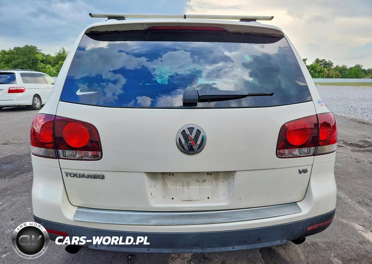 2010 Volkswagen Touareg V6 VIN:WVGBF7A93AD002005 - 6