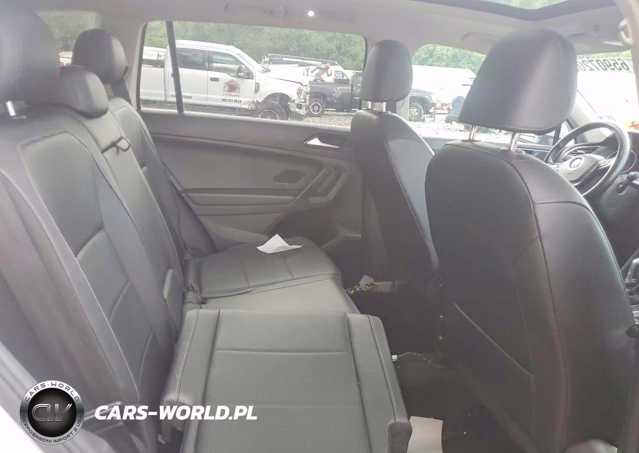 2018 Volkswagen Tiguan Se VIN:3VV2B7AX2JM153695 - 10