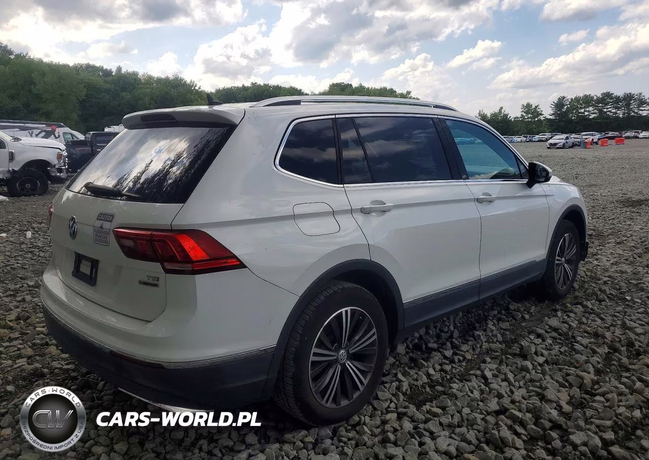 2018 Volkswagen Tiguan Se VIN:3VV2B7AX2JM153695 - 3