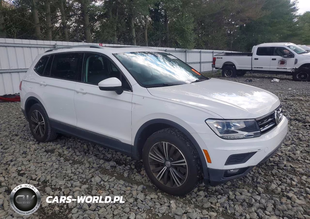 2018 Volkswagen Tiguan Se VIN:3VV2B7AX2JM153695 - 4