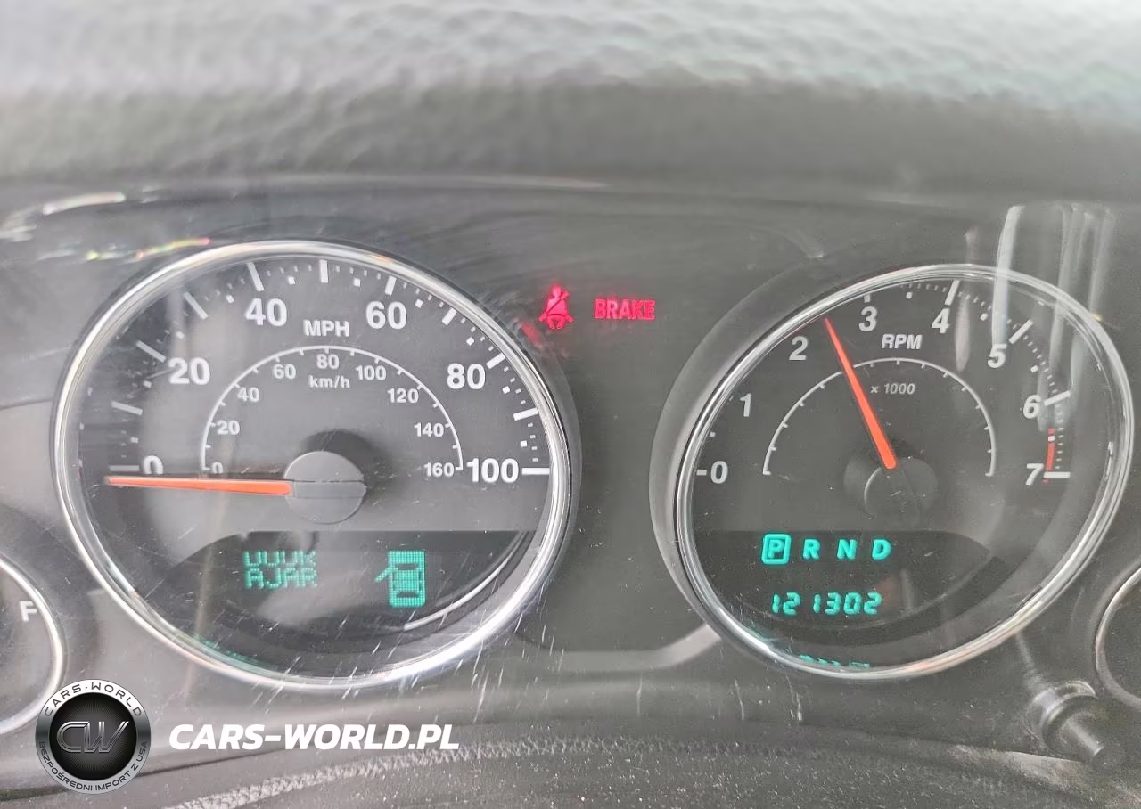2013 Jeep Wrangler Unlimited Sport VIN:1C4BJWDG8DL703155 - 9