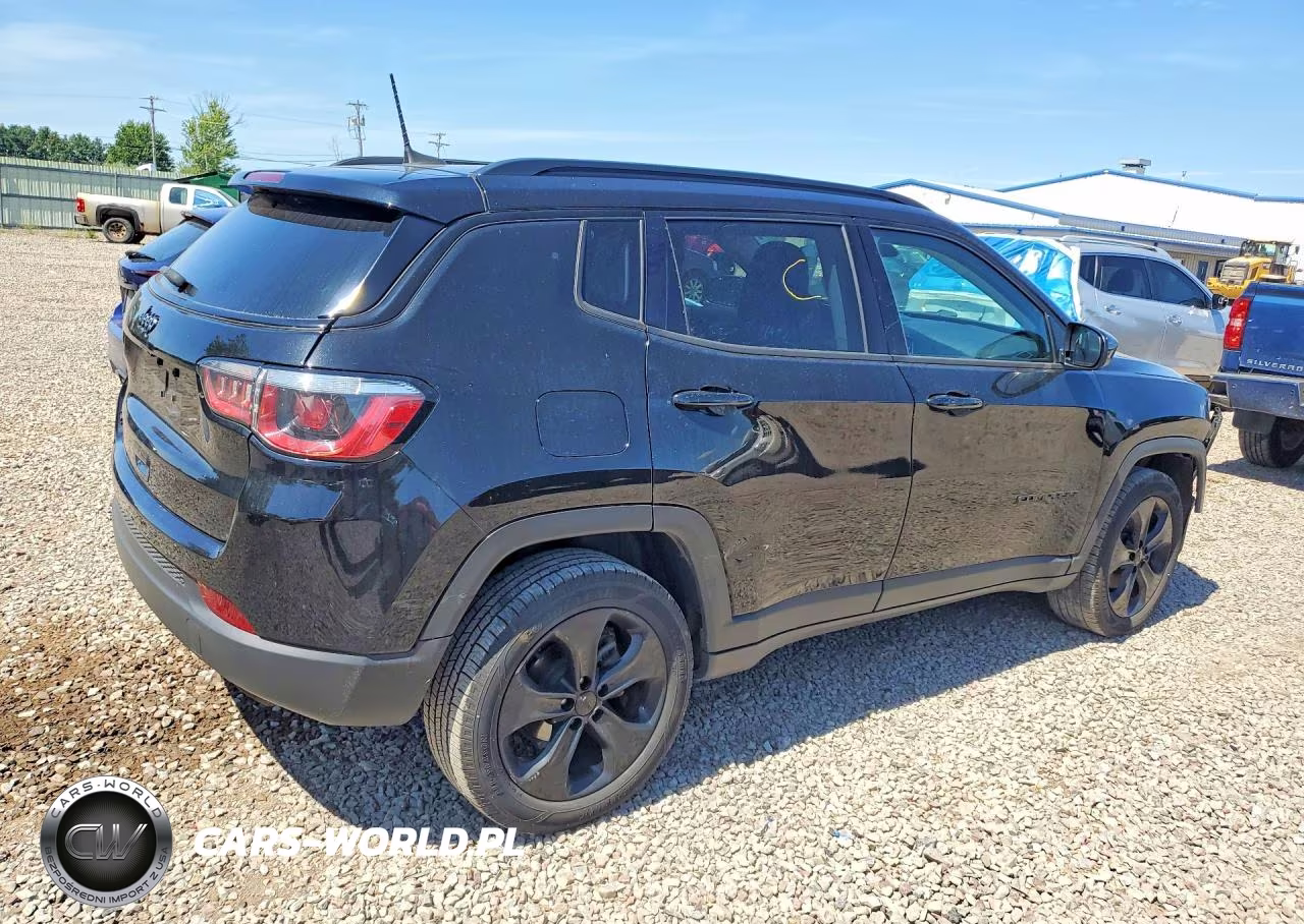 2020 Jeep Compass Latitude VIN:3C4NJDBB5LT209542 - 3