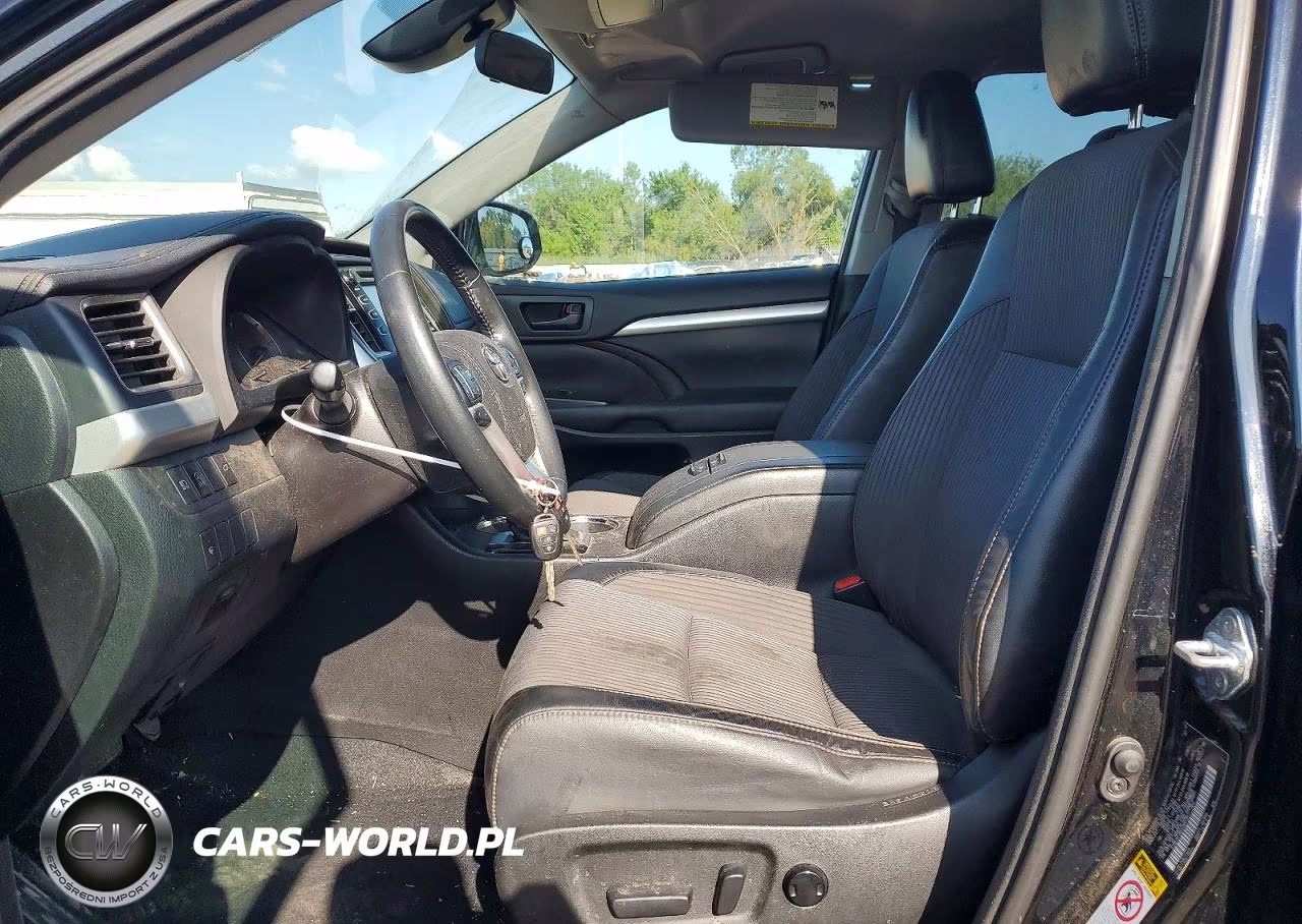2017 Toyota Highlander Le Plus VIN:5TDBZRFH8HS388720 - 7