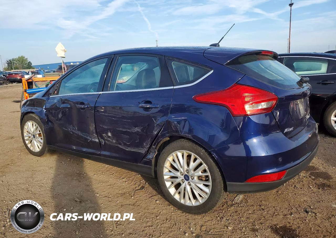 2017 Ford Focus Titanium VIN:1FADP3N23HL333995 - 2