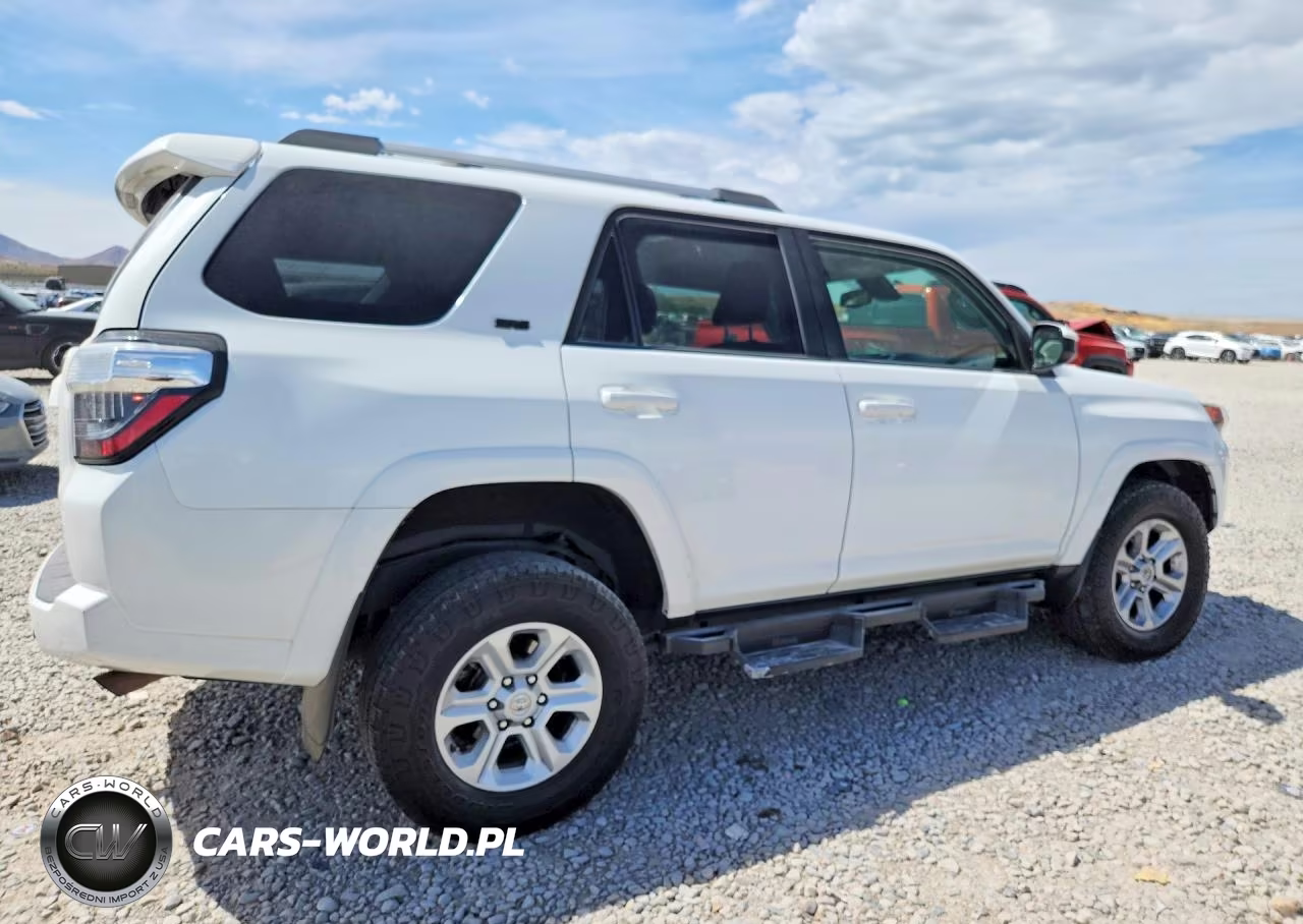 2020 Toyota 4Runner Sr5 VIN:JTEBU5JR8L5796071 - 3