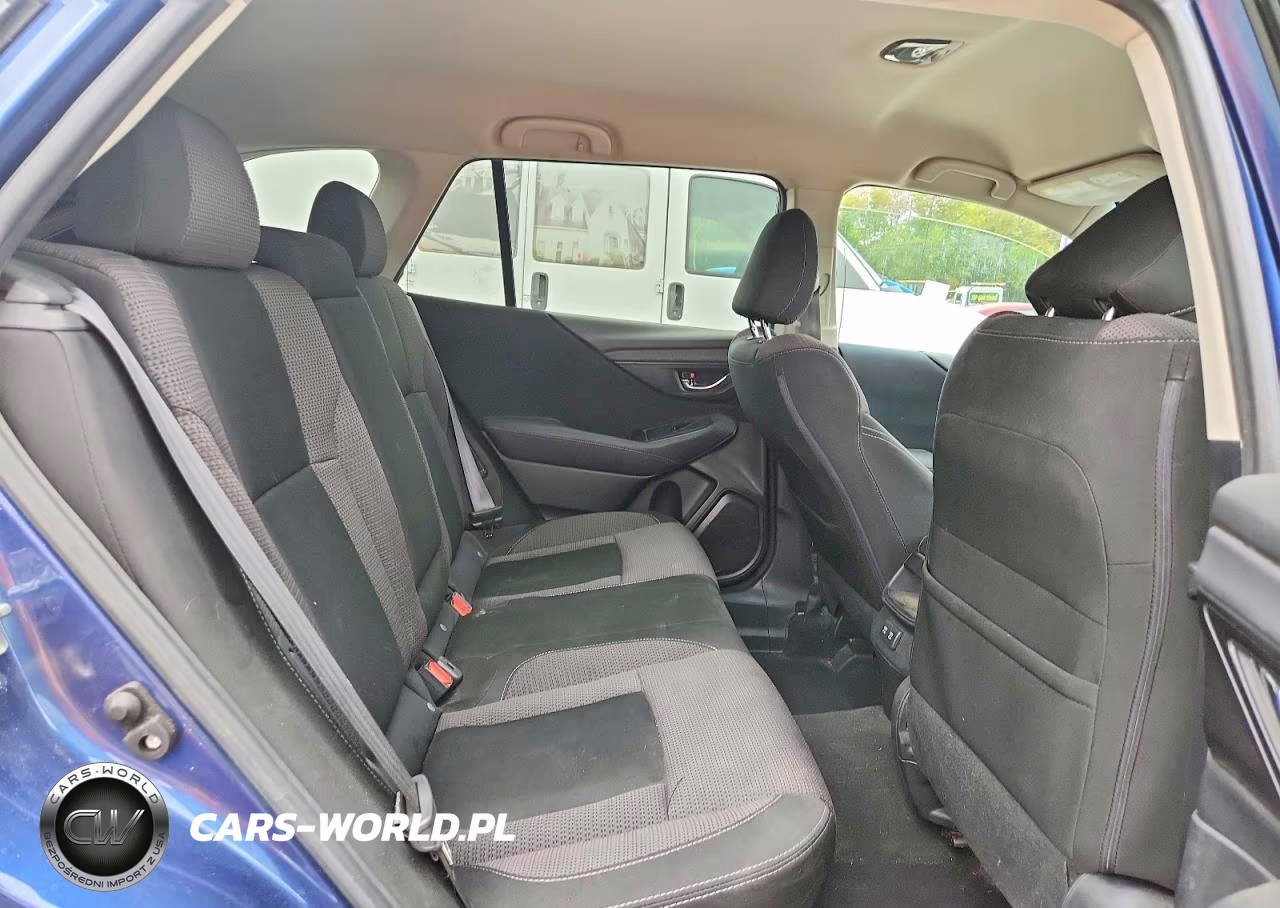 2020 Subaru Outback Premium VIN:4S4BTACC1L3203585 - 10