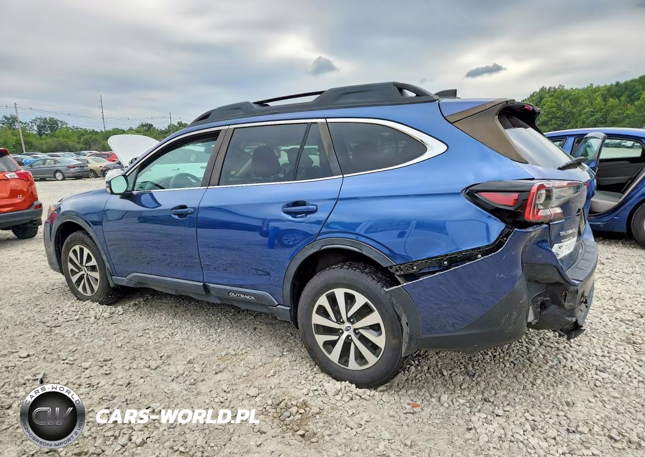 2020 Subaru Outback Premium VIN:4S4BTACC1L3203585 - 2